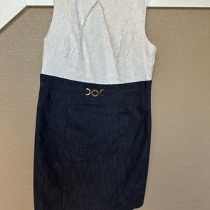 Size 14. Dressbarn.  Worn once to a wedding.  Great lace detail on top. Zip back